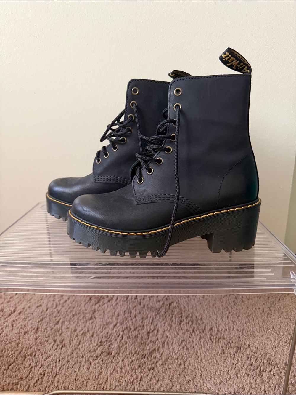 Dr. Martens Athena sanguine 8 eye boots